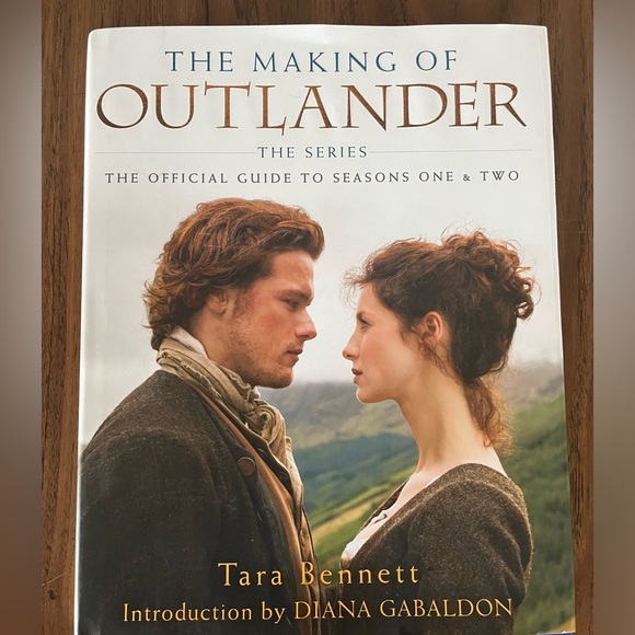 The making of Outlander hardcover book - Picture 1 of 3